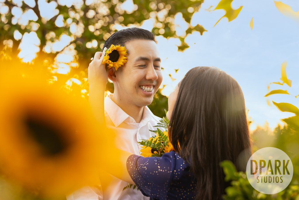 funny-creative-engagement-photographer