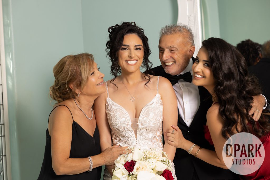 candid-tearful-parents-of-the-bride-sister-first-look