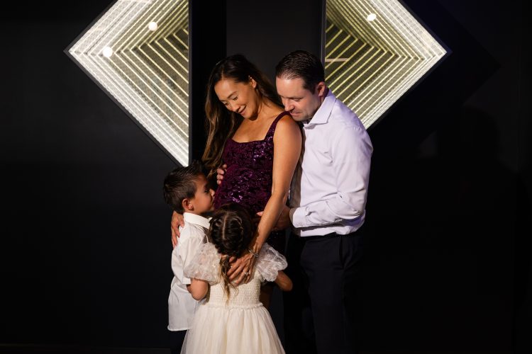 modern editorial family photographer